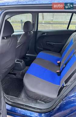 Универсал Opel Astra 2005 в 