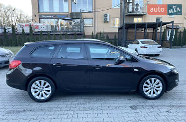 Универсал Opel Astra 2012 в Хмельницком