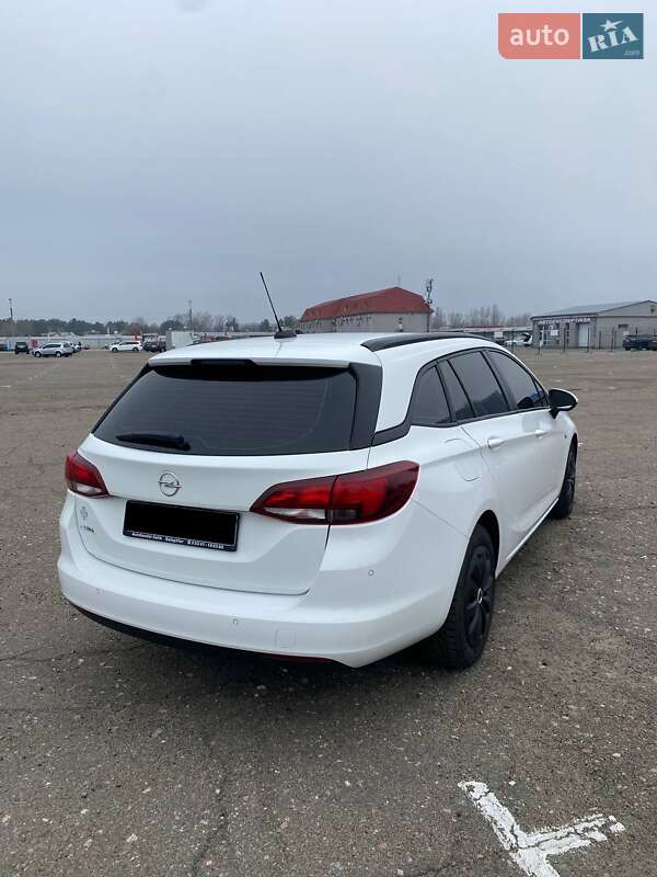 Универсал Opel Astra 2020 в Киеве