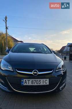 Универсал Opel Astra 2012 в Ивано-Франковске