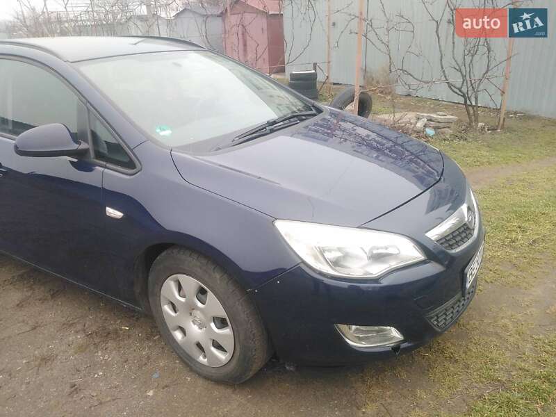 Универсал Opel Astra 2011 в Николаеве фото 2 Универсал Opel Astra 2011 в Николаеве