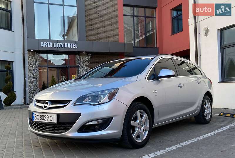 Универсал Opel Astra 2014 в Львове фото Универсал Opel Astra 2014 в Львове