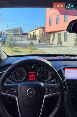 Универсал Opel Astra 2014 в 