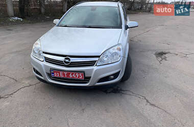 Универсал Opel Astra 2008 в Горохове