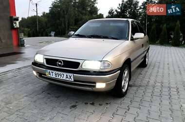 Седан Opel Astra 1997 в 