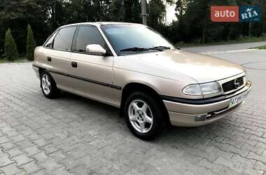Седан Opel Astra 1997 в 