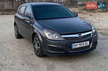 Opel Astra 2012