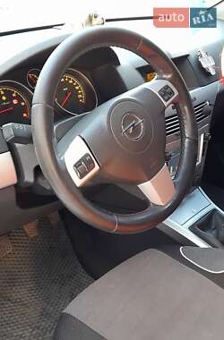 Универсал Opel Astra 2009 в 