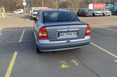 Седан Opel Astra 2007 в Киеве