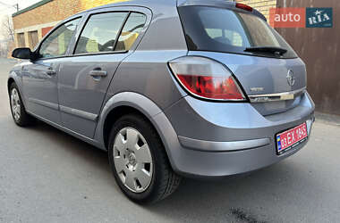 Хэтчбек Opel Astra 2006 в Корсуне-Шевченковском