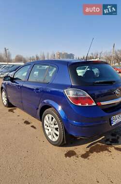 Хэтчбек Opel Astra 2008 в Кропивницком