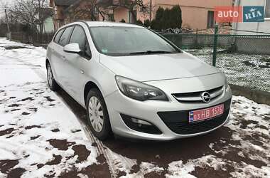 Универсал Opel Astra 2015 в Червонограде