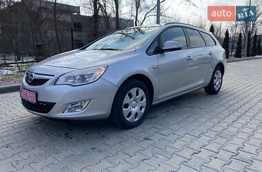 Opel Astra 2011