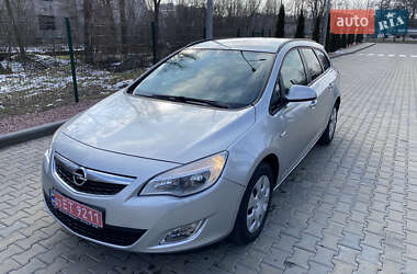 Универсал Opel Astra 2011 в Кременчуге