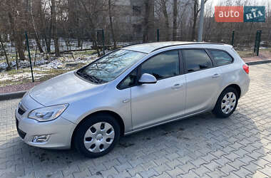 Универсал Opel Astra 2011 в Кременчуге