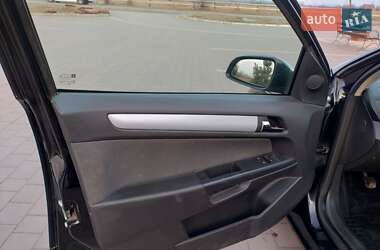 Универсал Opel Astra 2005 в 