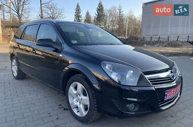 Универсал Opel Astra 2009 в Луцке