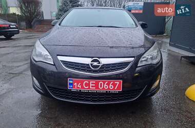 Хэтчбек Opel Astra 2010 в Умани