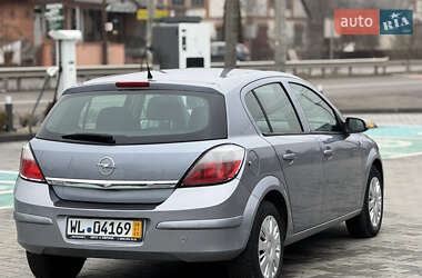 Хэтчбек Opel Astra 2005 в Виннице