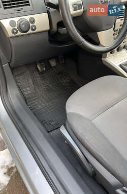 Универсал Opel Astra 2008 в 