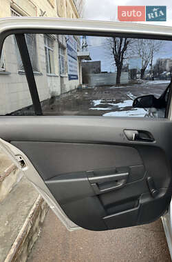 Универсал Opel Astra 2008 в 