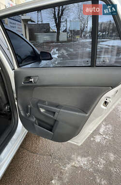 Универсал Opel Astra 2008 в 