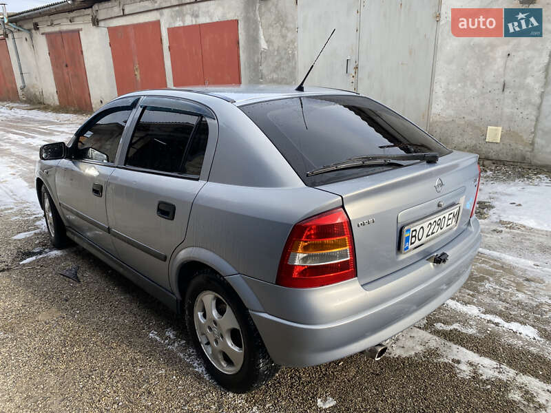 Хэтчбек Opel Astra 2001 в Чорткове