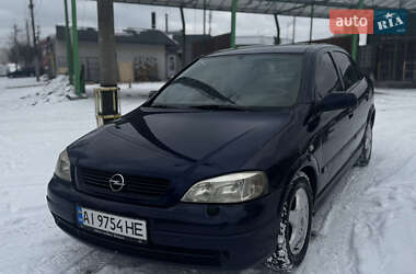 Седан Opel Astra 2000 в Киеве