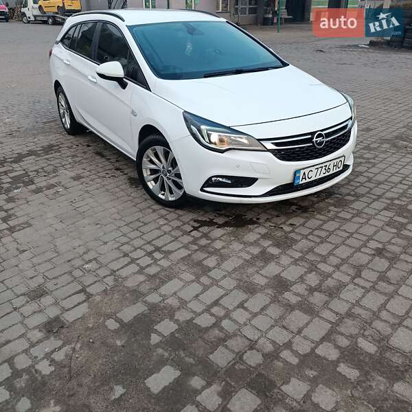 Opel Astra 2016
