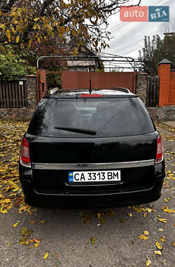 Универсал Opel Astra 2009 в Черкассах