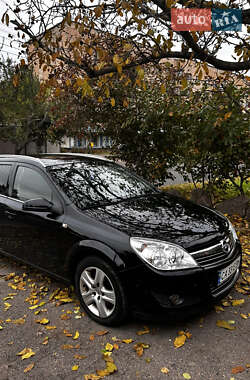 Універсал Opel Astra 2009 в Черкасах