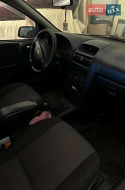 Седан Opel Astra 2005 в Коростене