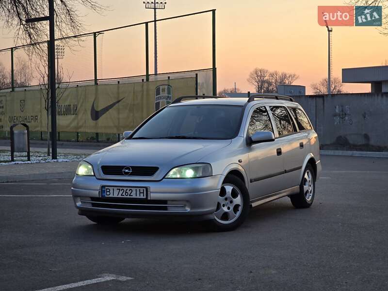 Универсал Opel Astra 1999 в Александрие