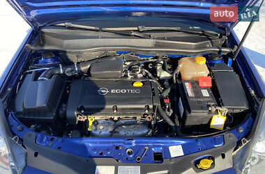 Универсал Opel Astra 2005 в 