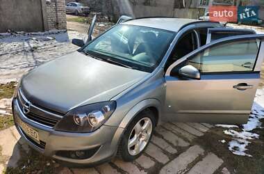 Универсал Opel Astra 2008 в Очакове