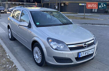 Хэтчбек Opel Astra 2006 в Ивано-Франковске