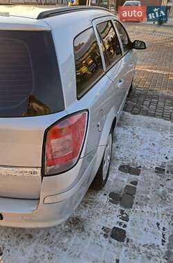 Универсал Opel Astra 2007 в 