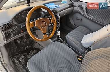 Хэтчбек Opel Astra 1994 в 