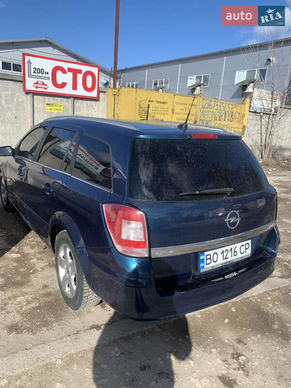 Універсал Opel Astra 2007 в Тернополі