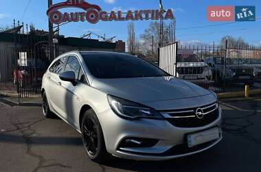 Универсал Opel Astra 2017 в Николаеве