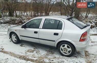 Хэтчбек Opel Astra 1998 в 