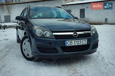 Универсал Opel Astra 2006 в Остер