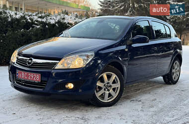 Хэтчбек Opel Astra 2009 в Умани