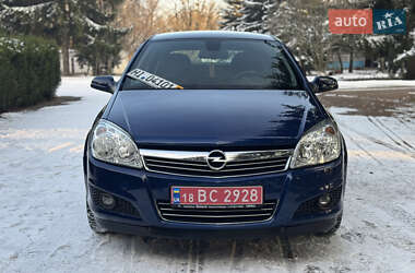 Хэтчбек Opel Astra 2009 в Умани