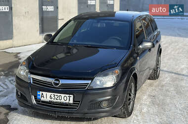 Opel Astra 2012