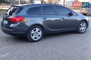 Универсал Opel Astra 2011 в 