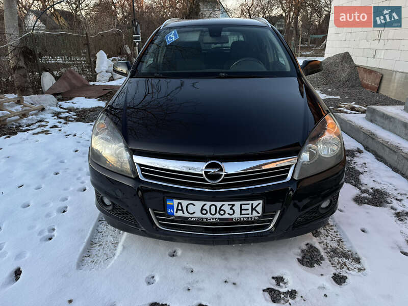 Универсал Opel Astra 2007 в Луцке