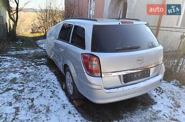 Универсал Opel Astra 2006 в Дрогобыче