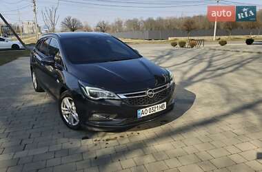 Универсал Opel Astra 2016 в Ужгороде