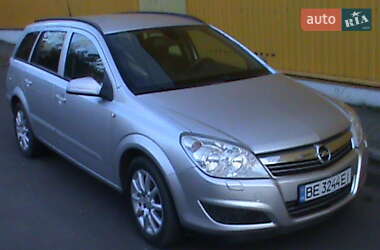 Універсал Opel Astra 2008 в Миколаєві